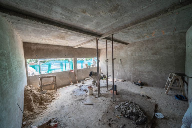 Obras de ampliación y refacción en instituciones de Paso del Rey
