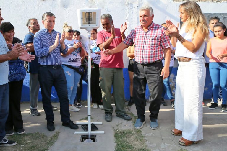 Inauguran ampliación de red cloacal en El Jagüel