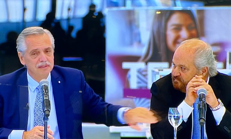Fernández inauguró una nueva terminal de partidas en el Aeropuerto de Ezeiza