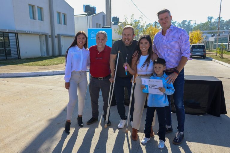 Una nueva entrega de viviendas Procrear II en Ezeiza y Canning