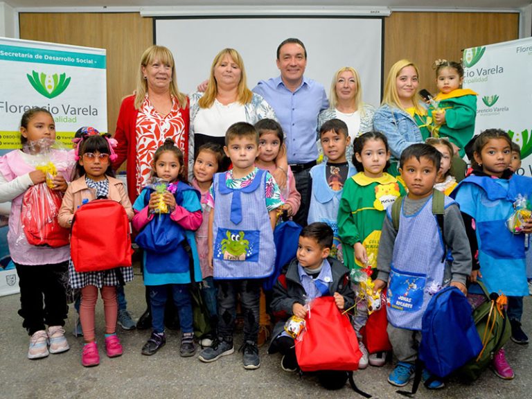 Entregaron kits escolares a centros de Desarrollo Infantil