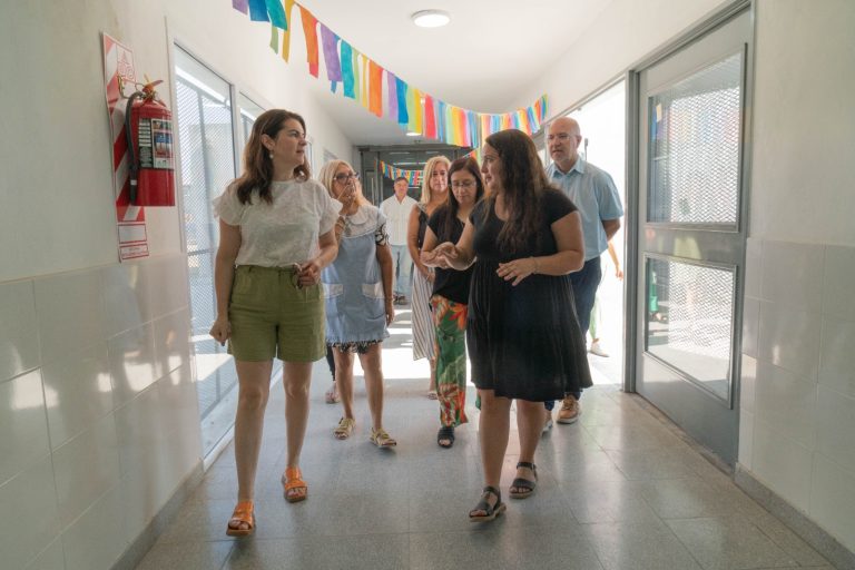 Avanzan las obras en institutos educativos de La Reja