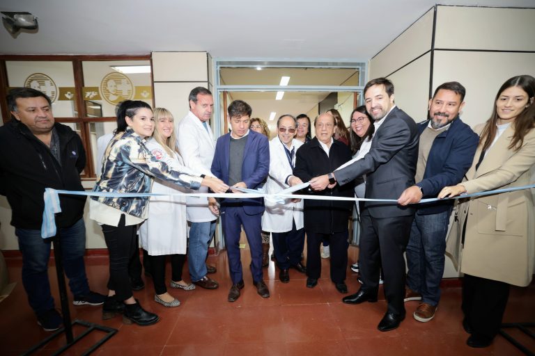 Kicillof, al recorrer las obras del Hospital Evita Pueblo: “Se trata de establecer prioridades”