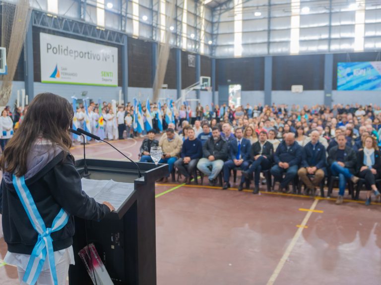 San Fernando conmemoró con un acto cívico el 25 de Mayo