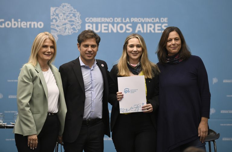 Kicillof anunció un aumento del 30% en jubilaciones y pensiones