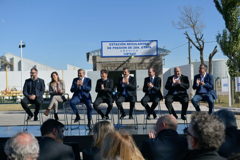 Kicillof y Massa inauguraron un gasoducto en la Provincia