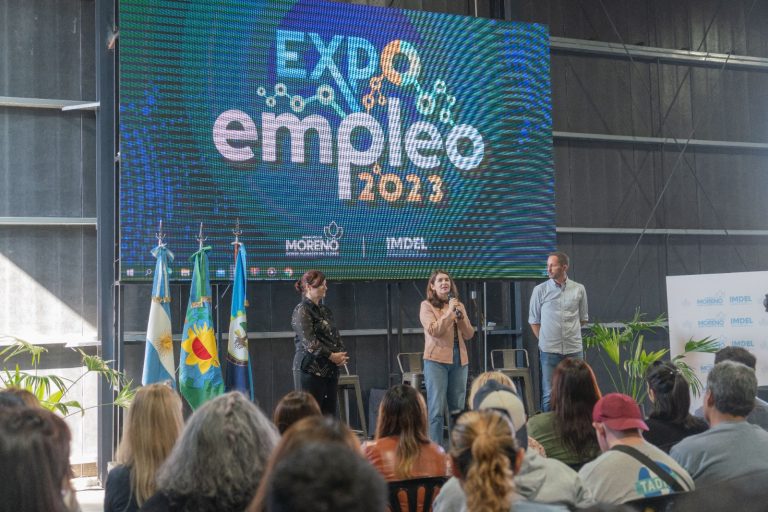 Cientos de jóvenes visitaron la Expo Empleo 2023 en Moreno