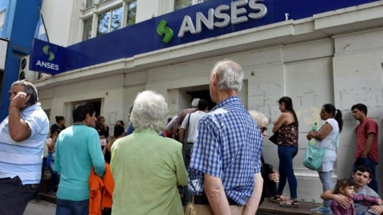 Jubilaciones: oficializan los haberes de marzo con un aumento del 2,21%