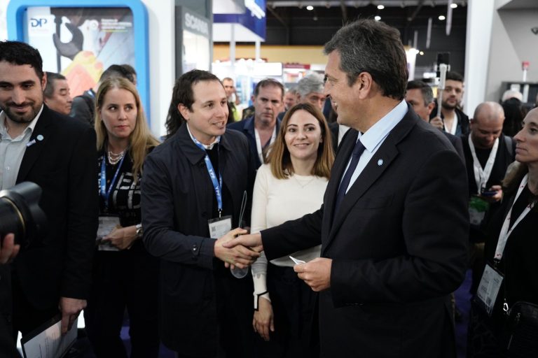 Massa anunció un fuerte apoyo con inversiones al sector minero
