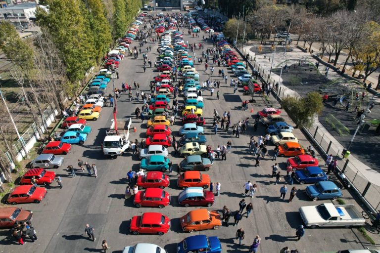 Junto a 400 autos, Valenzuela presentó la obra del Museo del Fitito de Tres de Febrero