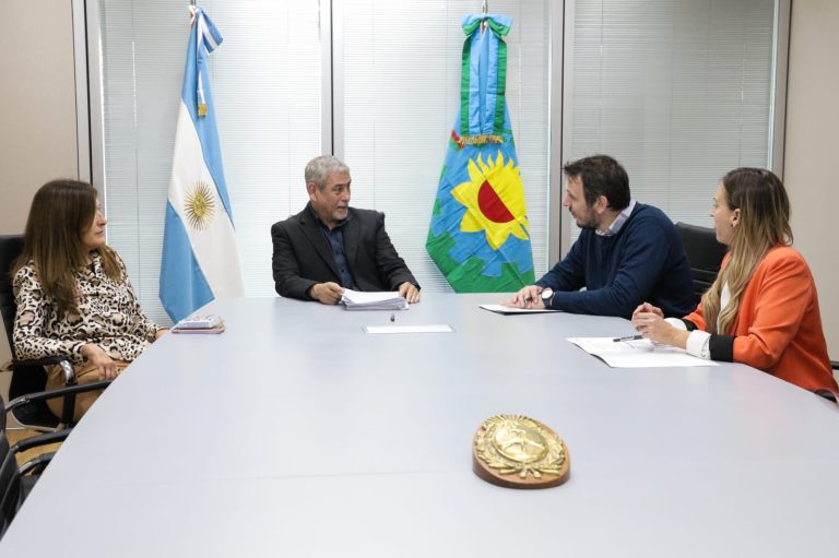 Convenio para sumar vehículos de mantenimiento urbano en Avellaneda