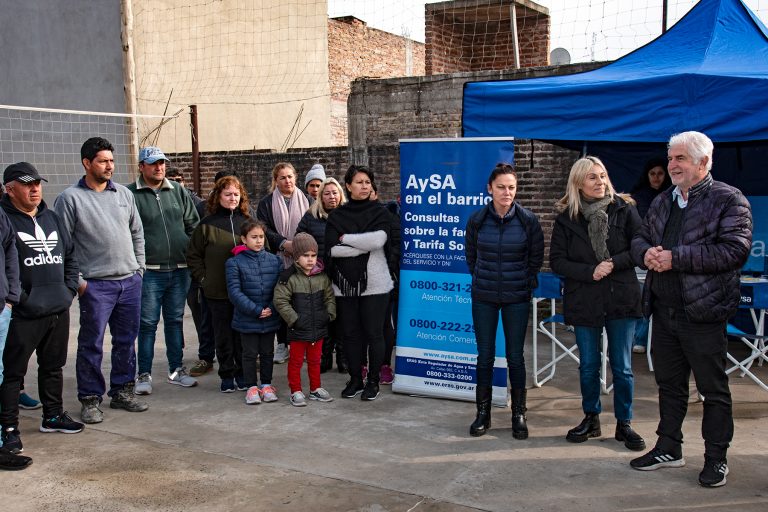 Habilitan red de agua potable en Ministro Rivadavia