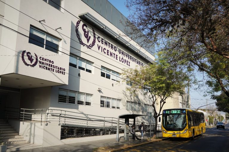 El Centro Universitario brinda una nueva capacitación en programación para mujeres
