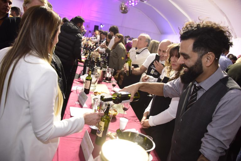Malvinas Argentinas fue sede del sexto Encuentro de Productores Vitivinícolas Bonaerenses