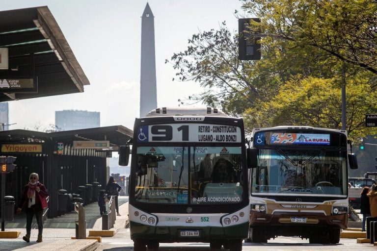 Paro suspendido: los colectivos están funcionando en el AMBA