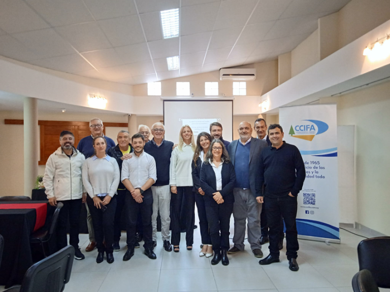 Lanús coordinó un encuentro de negocios para promover exportaciones a Uruguay