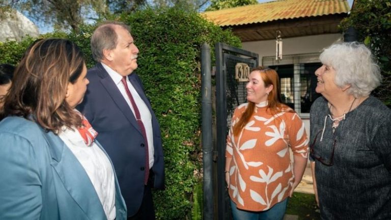 AySA habilitó una nueva red de cloacas en Temperley