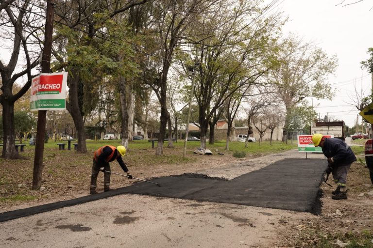 Labores de bacheo en Santa Rosa