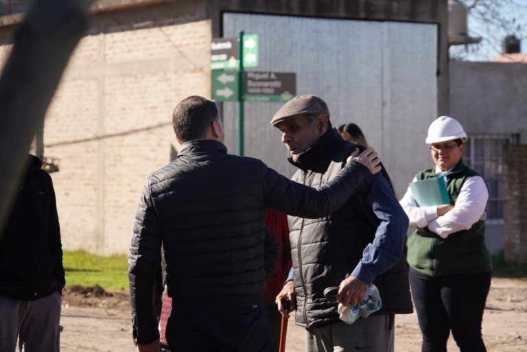 Obras asfálticas en Luis Guillón