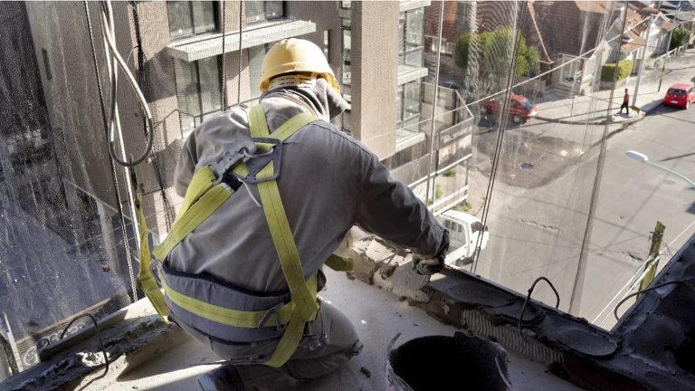 El desempleo llegó al 6,9% y hay un millón de desocupados