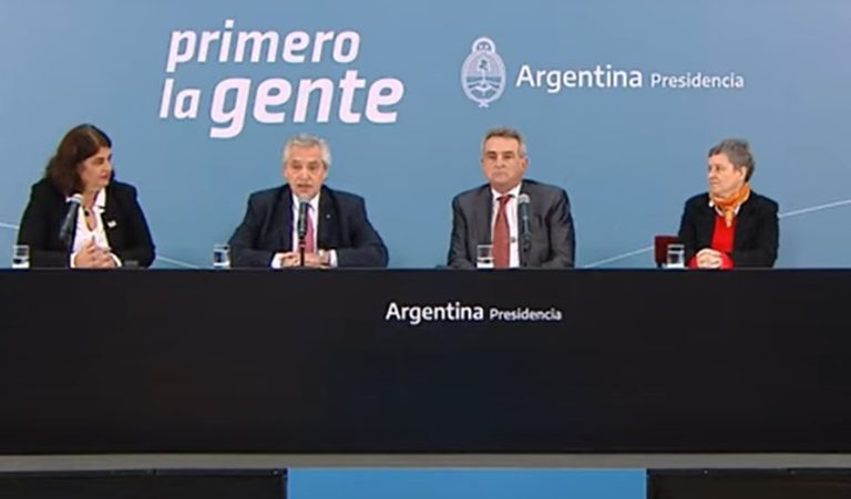 Alberto Fernández: “Hay un Presidente que se va a su casa igual que como llegó”