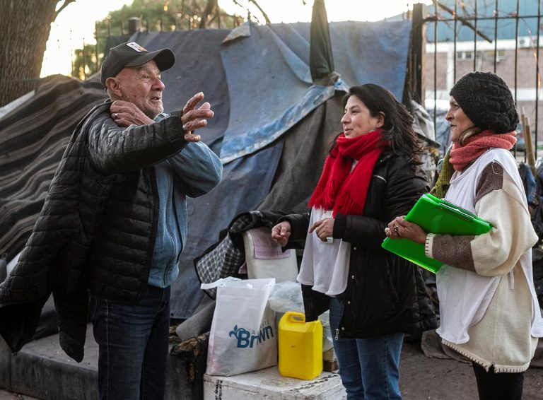 Cimientos Brown, campaña ante el frío