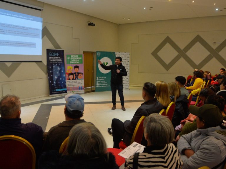 Jornada de asesoramiento sobre facturación del gas en Varela
