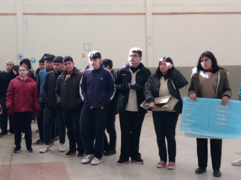 Jornadas sobre cuidado de medioambiente en Varela