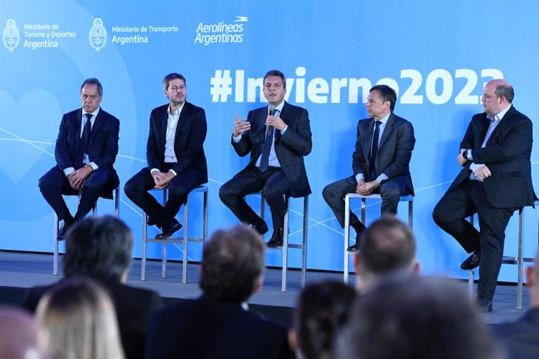 Massa aspira a conseguir una temporada de invierno récord para “juntar dólares”