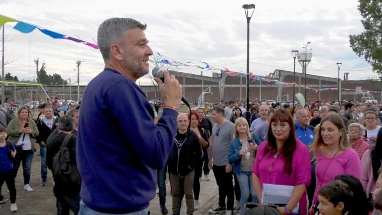 Zabaleta y Miño inauguraron una nueva plaza en Hurlingham