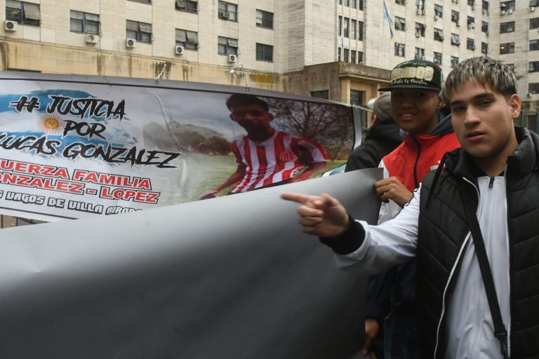 Perpetua para tres policías por el crimen de Lucas González