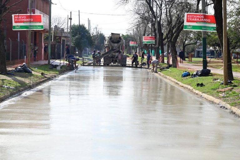 Obras de pavimentación en 9 de Abril