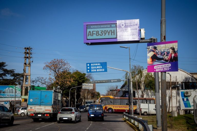 Colocan lectores de patentes en zonas de Quilmes