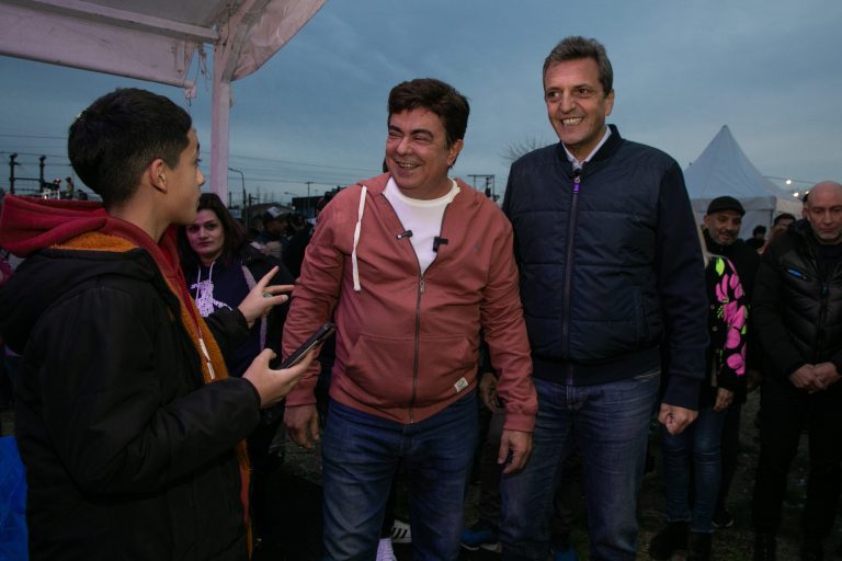 Massa y Espinoza visitaron la Experiencia MTZ