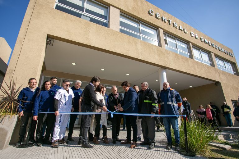 Espinoza inauguró la nueva Central de Emergencias junto a Kreplak