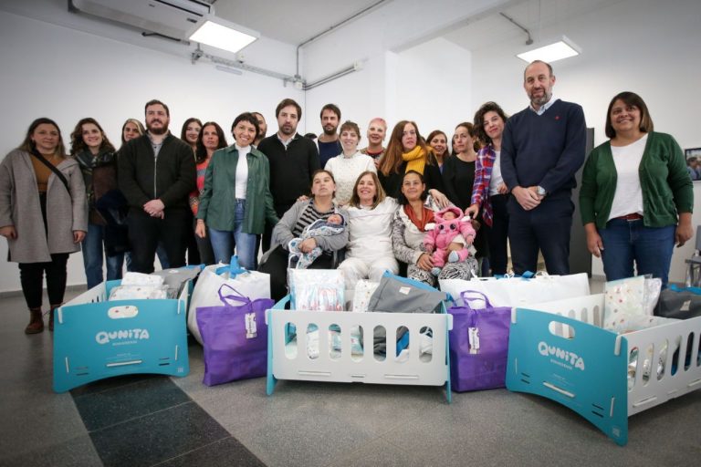 Entregan kits de Qunita Bonaerense en Quilmes