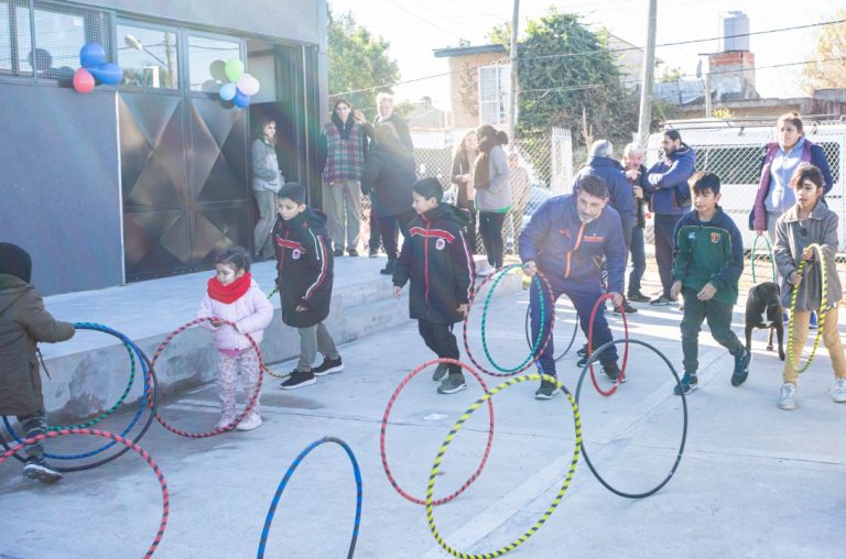 Inauguran espacio para la comunidad en barrio Kennedy Norte