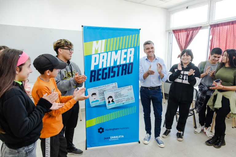 Zabaleta presentó “Mi primer registro” en Hurlingham