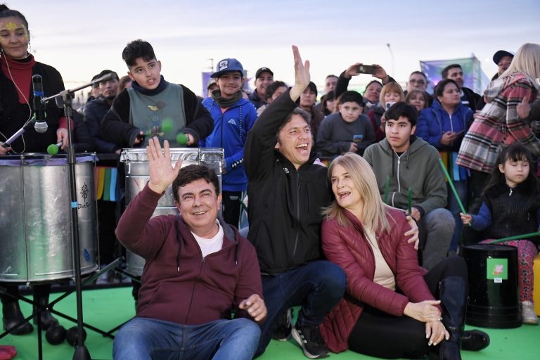 Kicillof y Espinoza encabezaron del festival Experiencia MTZ en La Matanza