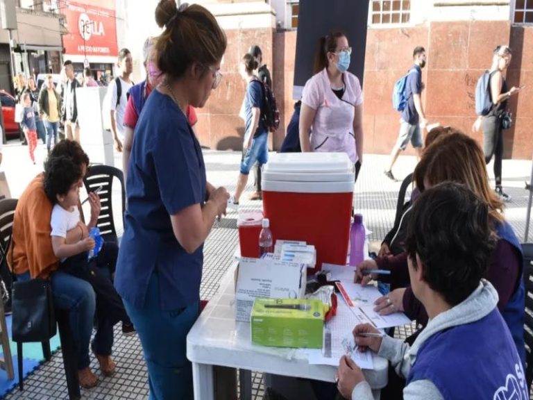 Lomas suma una nueva posta de vacunación y control de salud
