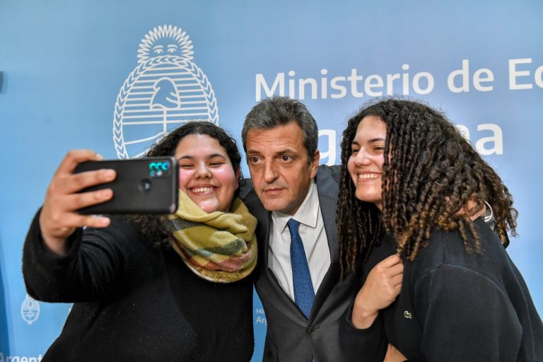 Las Becas Progresar pasan a ser de 20 mil pesos mensuales