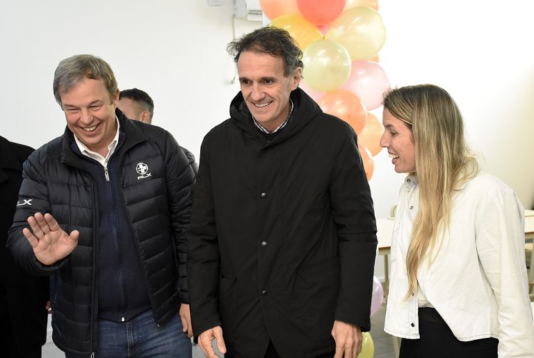 Katopodis, Cascallares y Fabiani recorrieron el nuevo Centro de Desarrollo Infantil de Almirante Brown