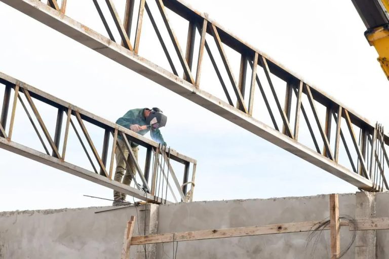 Avanza obra en Secundaria de San Vicente