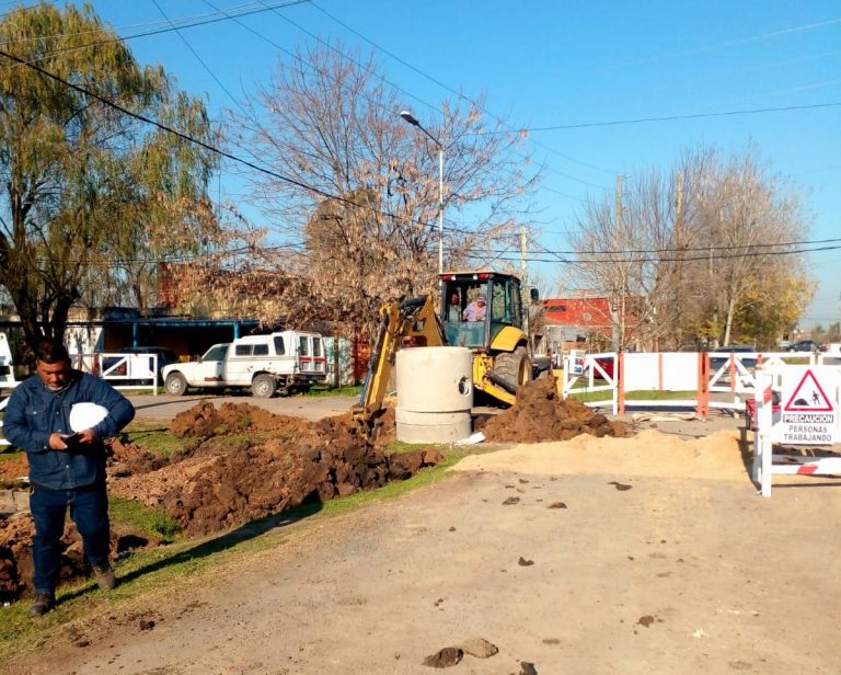 Brindan servicio de agua en San Roque y Numancia Norte