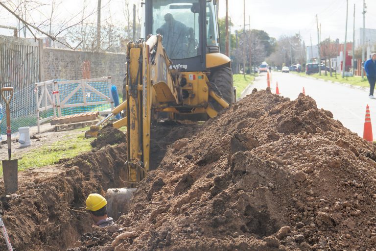 Extensión de obras cloacales en Sourigues