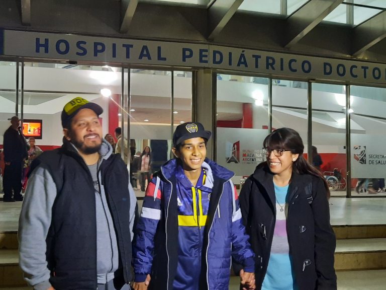 Dieron de alta a Dylan, el joven que fue baleado hace unos meses en Malvinas Argentinas