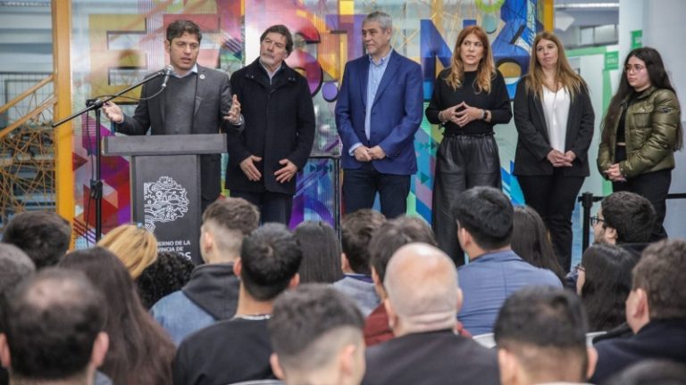 Kicillof: “Los problemas no se resuelven destruyendo todo, ni con recetas mágicas”