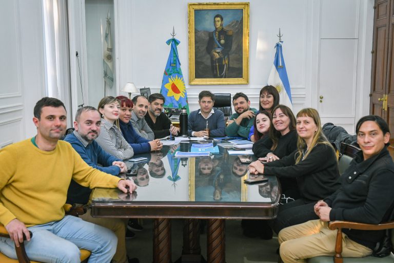Kicillof y Grabois coincidieron en la necesidad de frenar proyectos que buscan quitar derechos