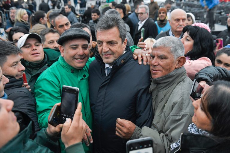 Suma fija, bono y más: las medidas de Massa para compensar las subas de precios