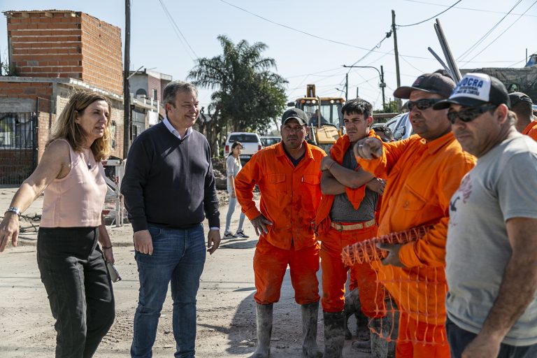Cascallares recorrió las obras en la Avenida San Martín